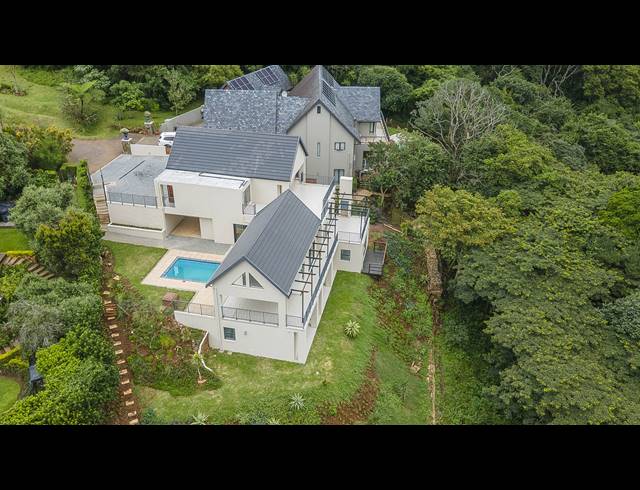 4 BEDROOM HOUSE FOR SALE IN COTSWOLD DOWNS GOLF & COUNTRY ESTATE